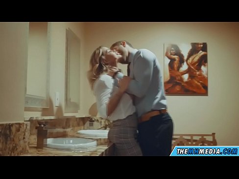 ❤️ Ko vas prsata blondinka zapelje na javnem stranišču ️❌ Anal video na porno sl.myteporn.ru ❌️❤